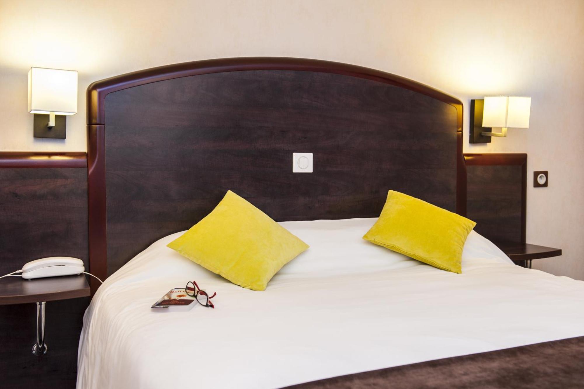 Brit Hotel Cahors - Le France Dış mekan fotoğraf