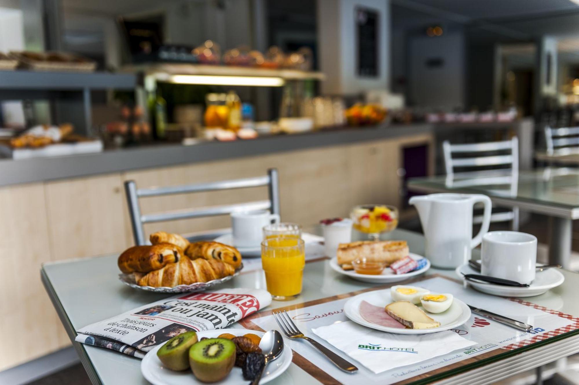 Brit Hotel Cahors - Le France Dış mekan fotoğraf