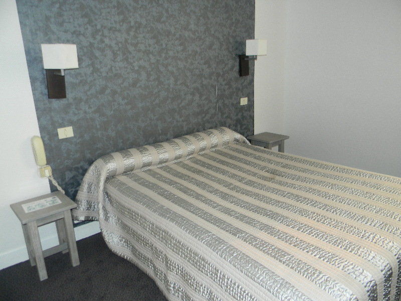 Brit Hotel Cahors - Le France Dış mekan fotoğraf