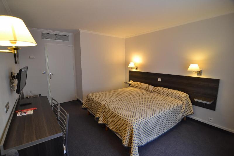 Brit Hotel Cahors - Le France Dış mekan fotoğraf