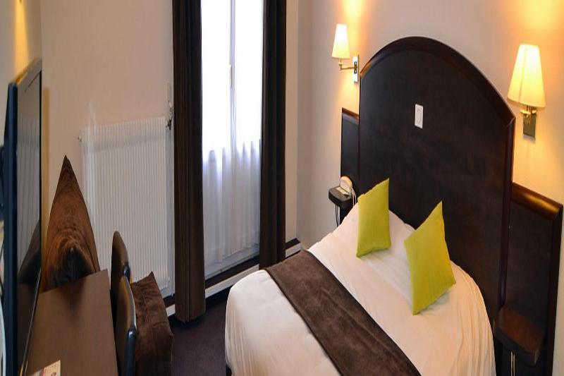 Brit Hotel Cahors - Le France Dış mekan fotoğraf